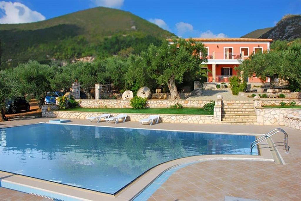 Отель Anatoli Labreon Agia Marina  Экстерьер фото